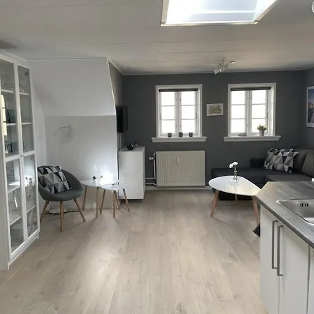 - Sct. Laurentiivej Th Apartman